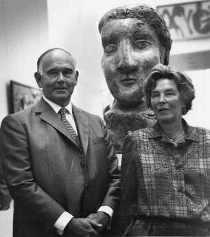 Peter Ludwig (1925-1996; deutscher Industrieller und Kunst-Mäzen; german industrialist and art patron with his wife Irene) mit seiner Frau Irene. 1986