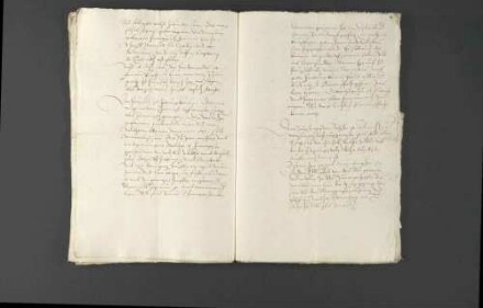 Pfalzgraf Ottheinrich antwortet auf die ihm übermittelte Meldung über die Verhandlungen Herzog Christophs von Württemberg mit Sachsen und anderen protestantischen Reichsfürsten in Religionsangelegenheiten, mit Beilegung mehrerer Zeitungen.