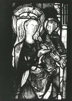 Madonna aus dem Domchor. Glasmalerei, um 1300. Brandenburg an der Havel: Dommuseum. Ausstellung "Mittelalterliche Glasmalerei in der DDR", Erfurt 1989/1990. Kat. Nr. 19