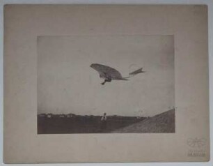 Otto Lilienthal im Flug am Fliegeberg