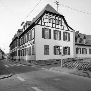 Eltville, Rheingauer Straße 54