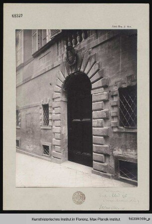 Palazzo Chigi alla Postierla, Palazzo Piccolomini-Adami, Siena