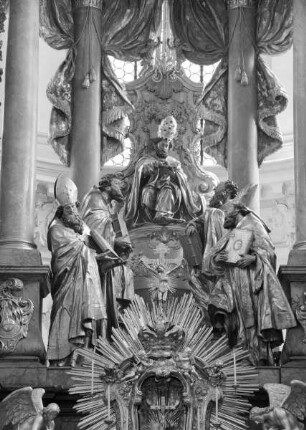 Kirchenväter und Thron