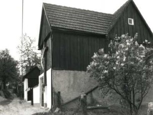 Panschwitz-Kuckau-Ostro, Seitenweg 4. Dreiseithof (1701/1800). Wohnstallhaus
