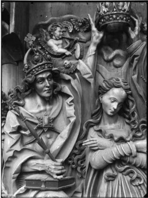 Niederrotweil Katholische Friedhofskirche Sankt Michael Geschnitzter Hochaltar (1525/1530) Mittelgruppe Christus und Maria, Schrein Marienkrönung