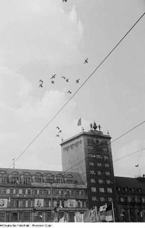 Blick auf das Krochhochhaus