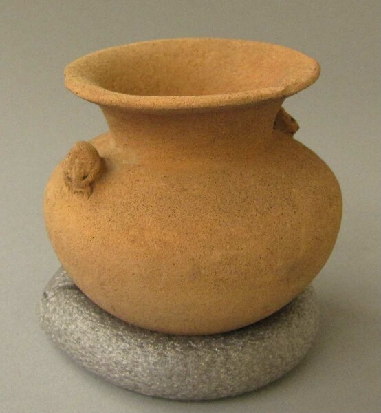 Clay vessel