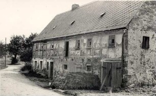 Altes Haus in Binnewitz : Stare tykowane domske z hródźu w Bónjecach