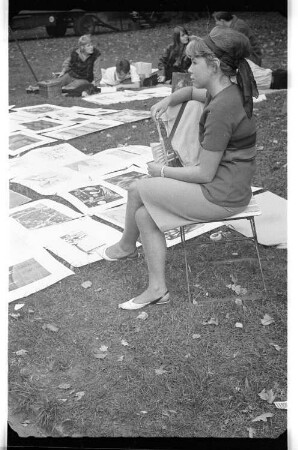 Kleinbildnegativ: Kreuzberger Bildermarkt, 1963