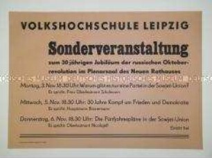 Maueranschlag der Volkshochschule Leipzig zu einer Veranstaltung anlässlich des 30. Jahrestages der Oktoberrevolution