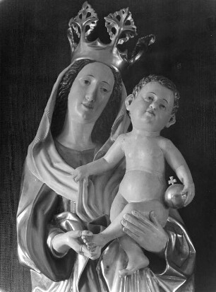 Madonna : Madonna. Holz, geschnitzt, gefaßt (1415/1467; Umkreis H. Multscher). Hüftstück. Rottach-Egern: Privatbesitz