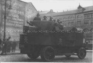 Gepanzerter LKW von Regierungstruppen