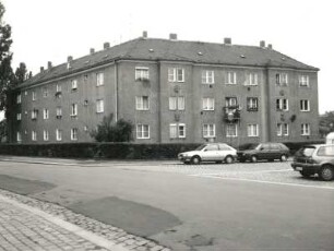 Dresden-Trachau, Industriestraße 1/3/Ecke Boxdorfer Straße. Wohnblock einer Wohnanlage (um 1936). Eckansicht