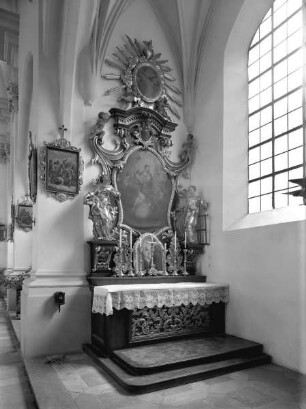 Nördlicher Seitenaltar: Hl. Antonius von Padua