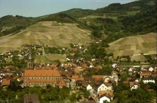 Kappelrodeck: Vom Schloss Rodeck auf Ort mit Kirche