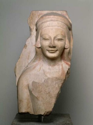 Fragment einer Säulentrommel (columna caelata): Weiblicher Reliefkopf