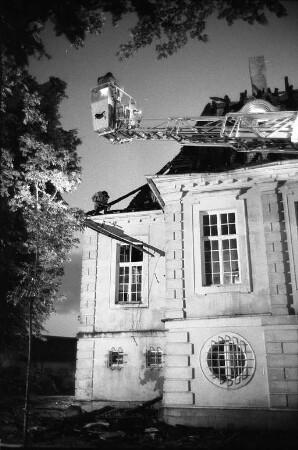 Großbrand im Südflügel von Schloss Scheibenhardt