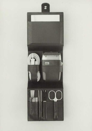 Braun Elektrorasierer "sixtant SM 31" von Gerd Alfred Müller und Hans Gugelot