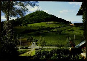 Geroldseck: Burg Geroldseck mit Berg, von Süden