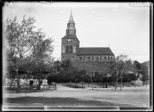 Schivelbein (Swidwin/Polen). Marienkirche. Straßenansicht