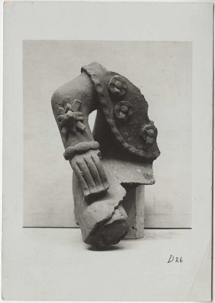 Tonfigur (Fragment). Sammlung Guillermo de Heredia.