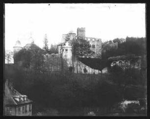 Burg Wertheim, o.r. auf Platte eingeritzt "Bernhard Wehnert"