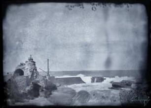Felsen und Brandung vor Biarritz