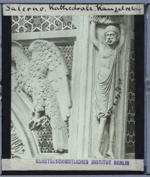 Salerno, Duomo : figürliches Kanzelrelief