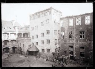 Altes Schloß; Ausgebrannter Ostbau