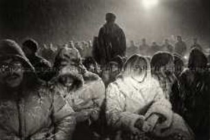 Ziviler Widerstand. Mutlangen 1983-1987: Protest gegen die atomare Mittelstreckenrakete Pershing II - Sitzblockade im Schnee