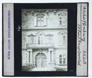 Aschaffenburg, Schloss Johannisburg : Außenansicht, SO-Fassade, Hauptportal