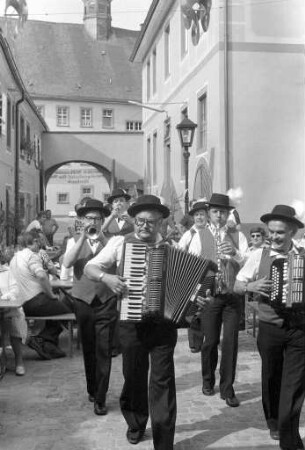Sommerfest der Karnevalsgesellschaft "Blau-Weiß" Durlach 1951 e.V. in der Durlacher Altstadt