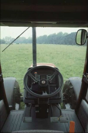 Fotografie: Arbeitsplatz, Traktor, Führerstand, Kabine