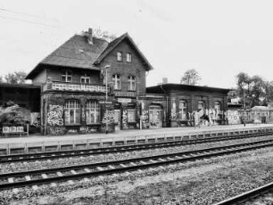 Groß Kreutz, Groß Kreutz (Havel), Am Bahnhof