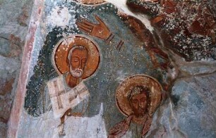 Thronende Maria, umgeben von drei männlichen und einer weiblichen Heiligen