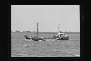 Esso Bremerhaven (1958), Esso Tankschiff Reederei GmbH, Hamburg