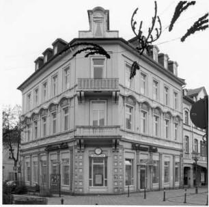 Wohn- und Geschäftshaus; Bad Homburg, Louisenstraße 44
