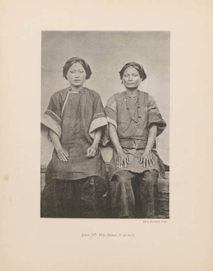 Jeune fille Pépo-houan et sa mère