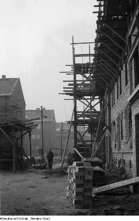 Blick auf die Baustelle Doktor-Hermann-Duncker-Straße
