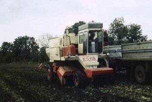 Selbstfahrender Rodelader KS-6B