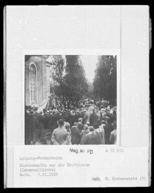 Glockenweihe vor der Dorfkirche (Immanuelkirche) am 7. November 1926