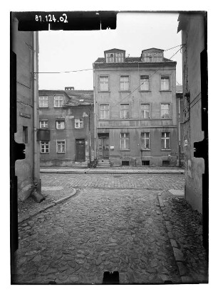Bernau, Hohe Steinstraße 22/20. Wohnhaus. Straßenfront aus der Kirchgasse
