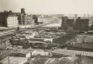 Pirnaischer Platz : Blick vom Wohnblock Altmarkt Ostseite zum Pirnaischen Platz