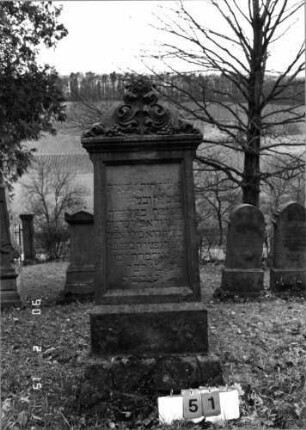 Grabstein 51
