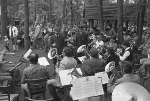 Gemeinsames Waldfest der Freiwilligen Feuerwehr Durlach und des Musikvereins Durlach 1885 e. V. auf dem Turmberg