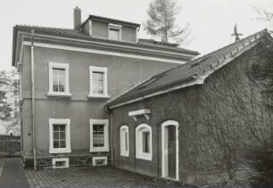 Mietvilla mit Anbau