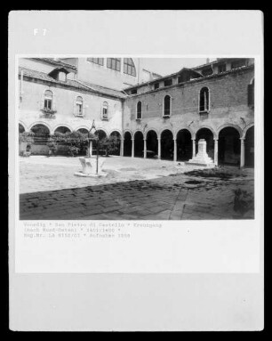 San Pietro di Castello — Kreuzgang