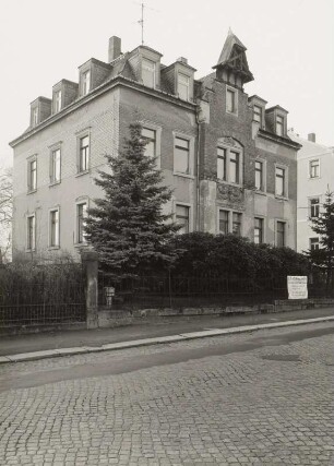Radeberg, Wohnhaus : Radeberg. Wohnhaus. Dr.-Rudolf-Friedrichs-Straße. Straßenansicht