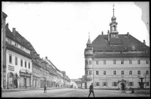 Oederan. Markt mit Rathaus und Freiberger Straße