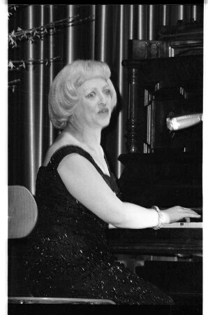 Kleinbildnegativ: Internationaler Frauentag, Humboldt-Filmtheater, 1966